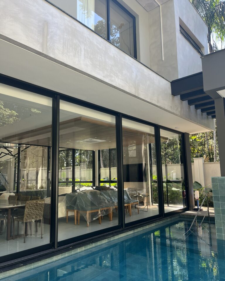 Fachada de Esquadrias de Alumínio